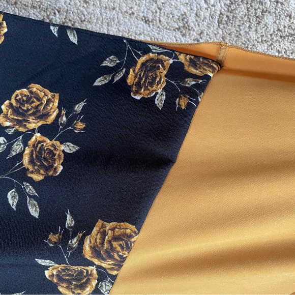 NWOT Women’s Mustard flower print shirt floral vest connected vintage 🏵️💐 - Picture 9 of 12